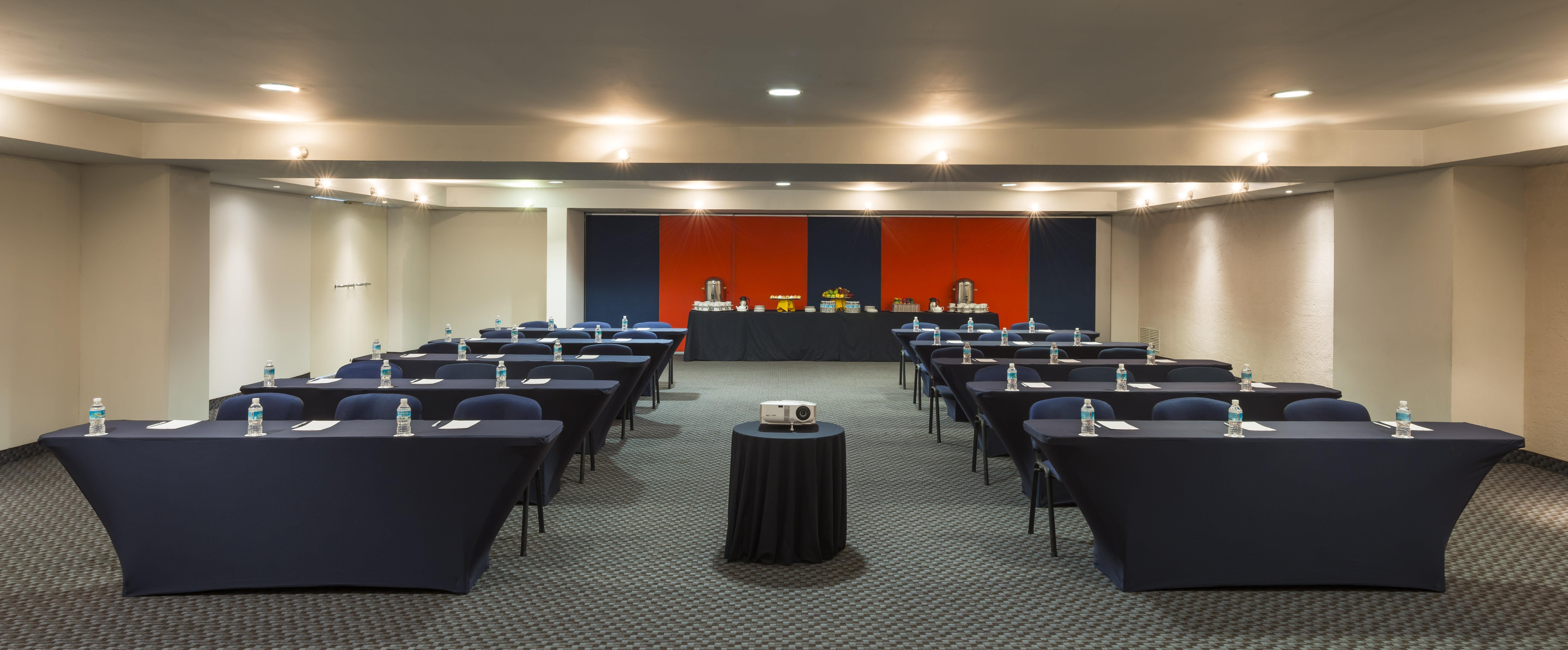 Camino Real Pachuca Ξενοδοχείο Εξωτερικό φωτογραφία Meeting room at the hotel